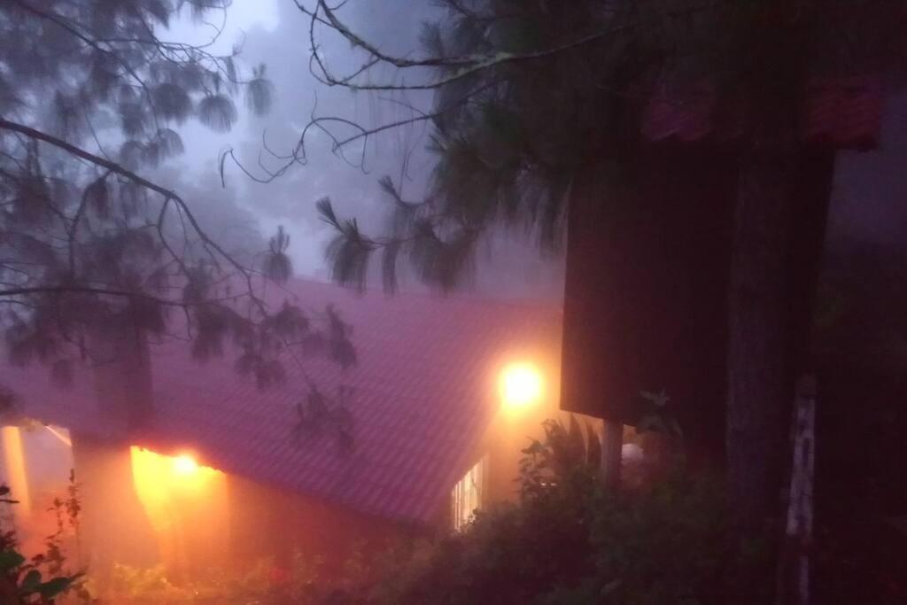 Cabana Con Banera Y Chimeneas En Puesta De Sol El Pacifico エクステリア 写真